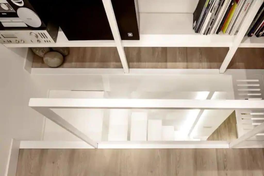 Apartment Vsg25 Nel Centro Di Cagliari Bagian luar foto