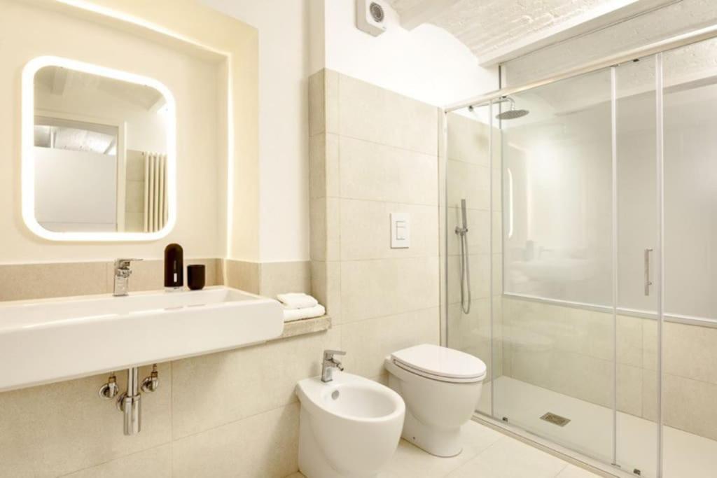 Apartment Vsg25 Nel Centro Di Cagliari Bagian luar foto