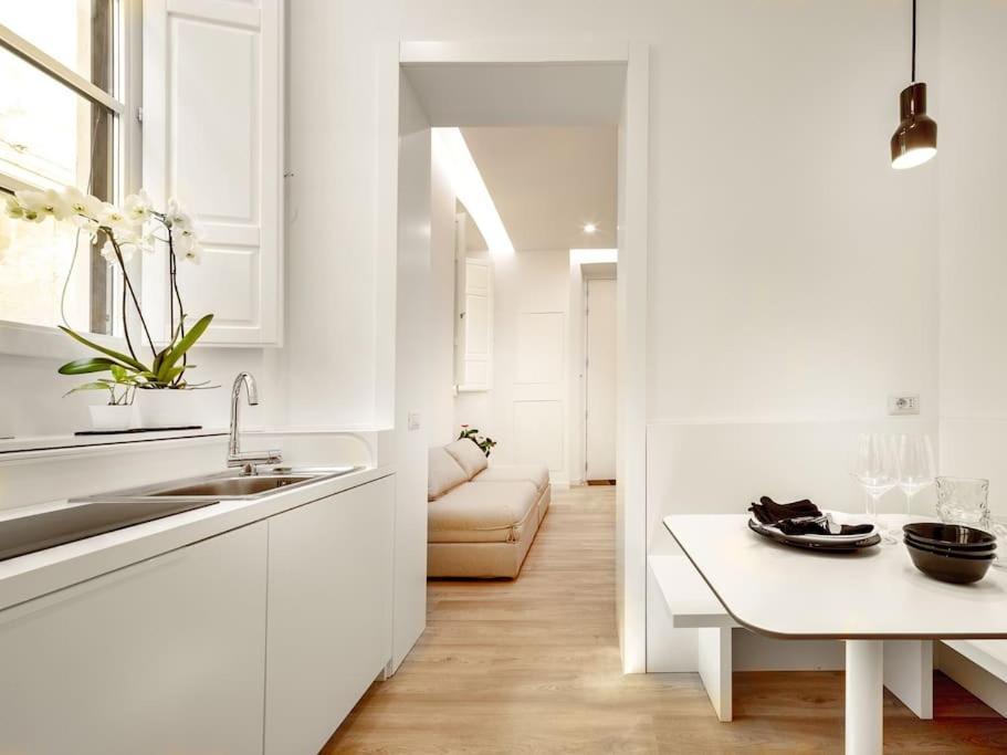 Apartment Vsg25 Nel Centro Di Cagliari Bagian luar foto