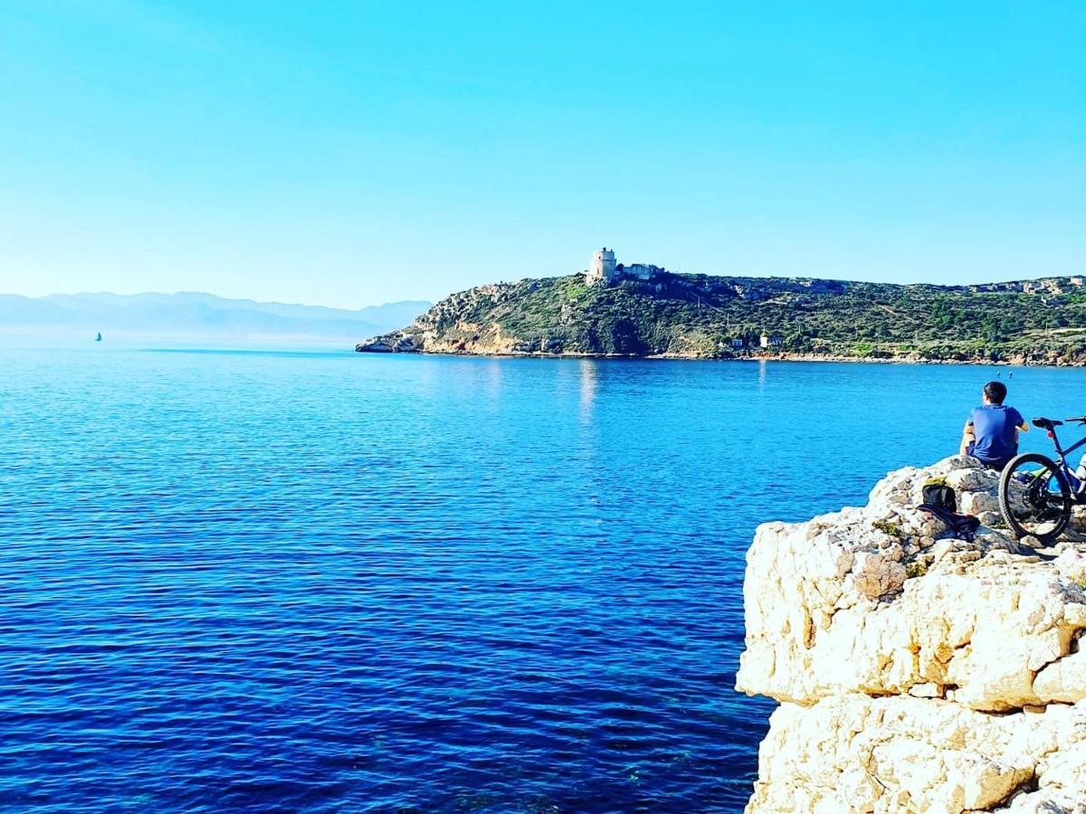 Apartment Vsg25 Nel Centro Di Cagliari Bagian luar foto