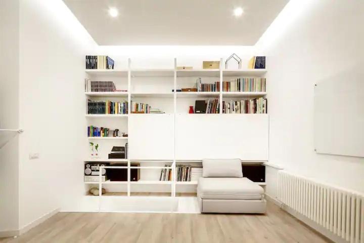 Apartment Vsg25 Nel Centro Di Cagliari Bagian luar foto